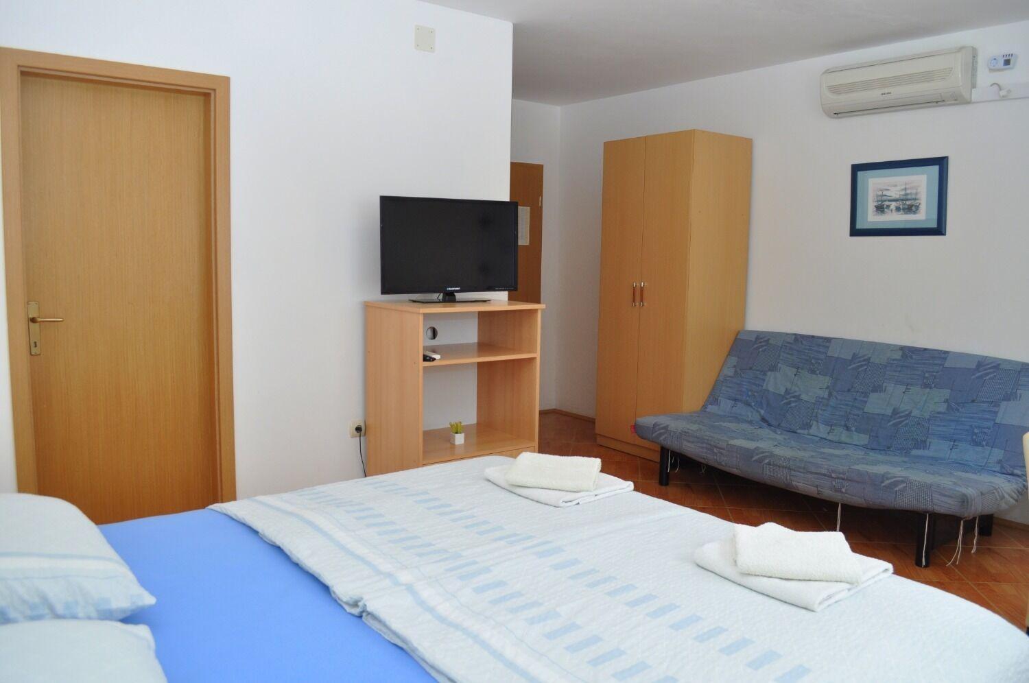 Apartment Ivi Makarska